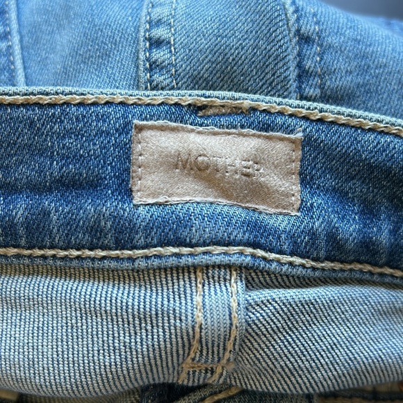 Mother The Mid Rise Dazzler Ankle Fray Jean Riding the Cliffside Sz 26 NEW - Picture 12 of 15